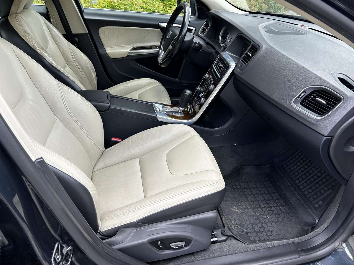 Volvo S60, 3.0 l., Седан