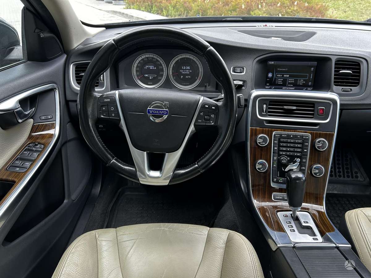 Volvo S60, 3.0 l., Седан