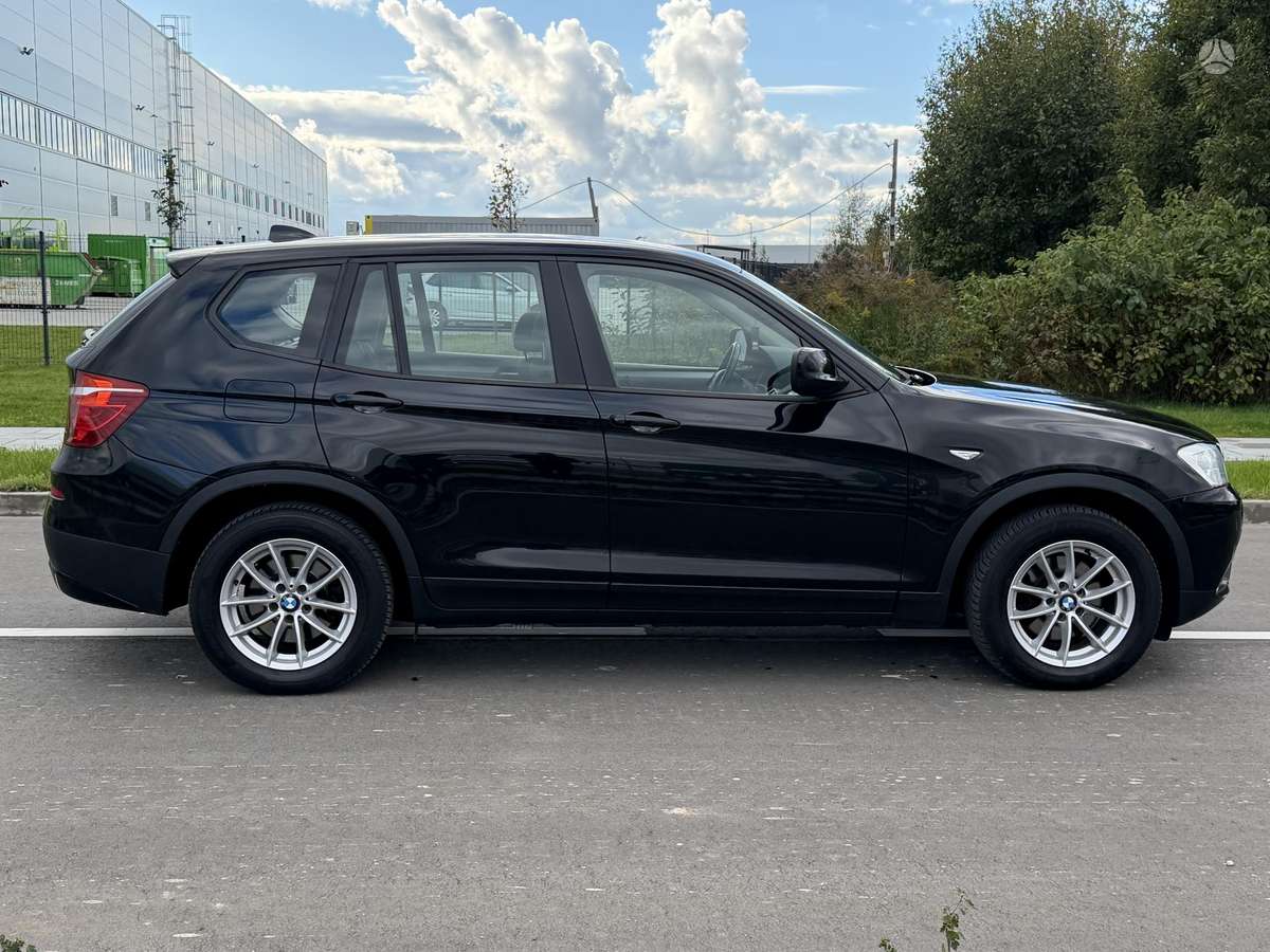 BMW X3, 2.0 l., off-road / crossover