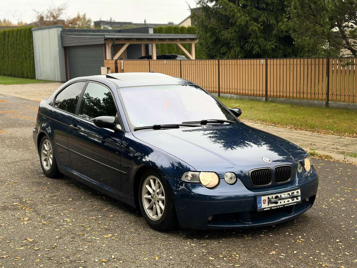 BMW 325, 2.5 l., hatchback