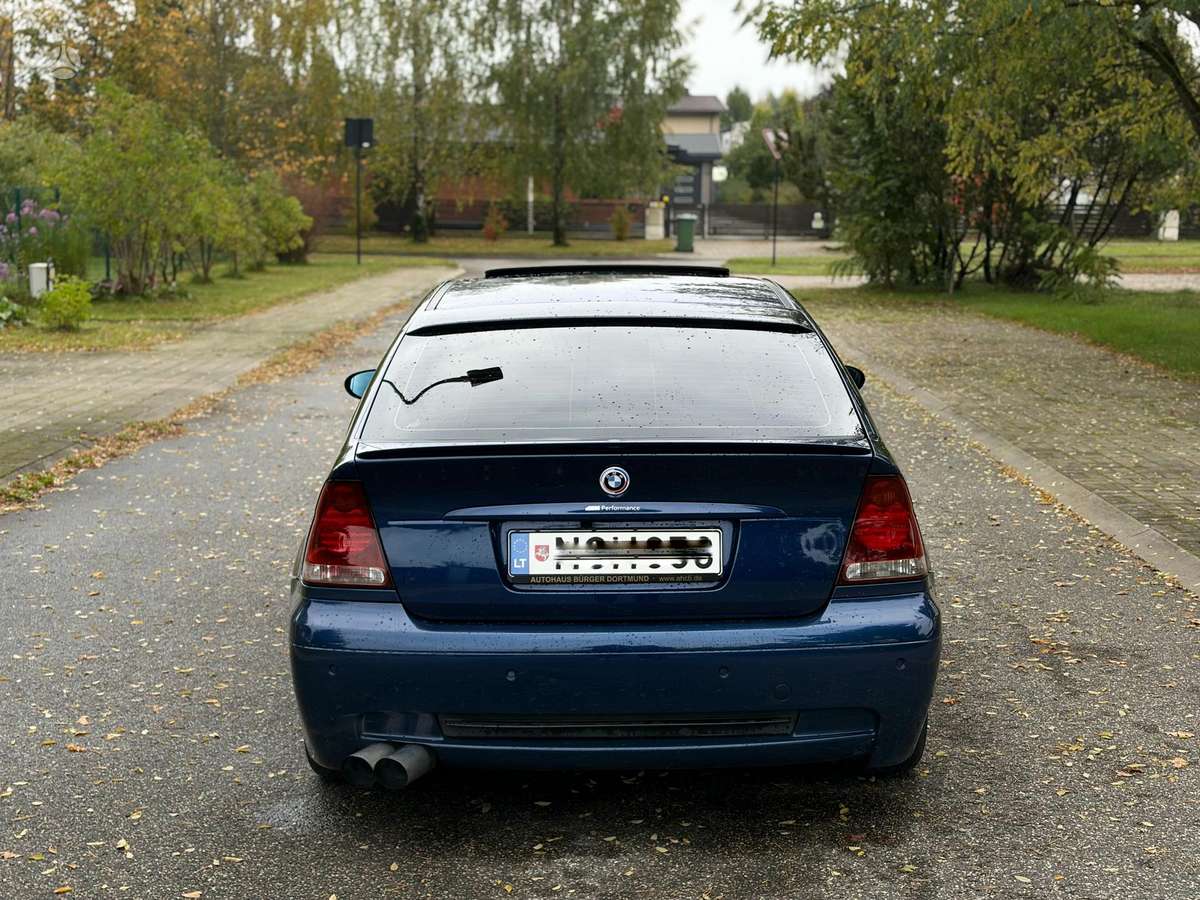 BMW 325, 2.5 l., hatchback
