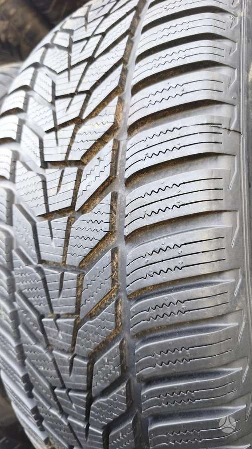 Hankook Winter Icept evo3, winter 225/55 R18