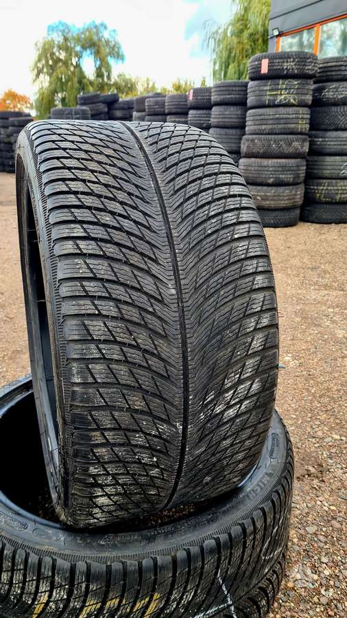 Michelin Pilot Alpin 5, winter 285/30 R20