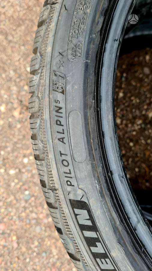 Michelin Pilot Alpin 5, winter 285/30 R20