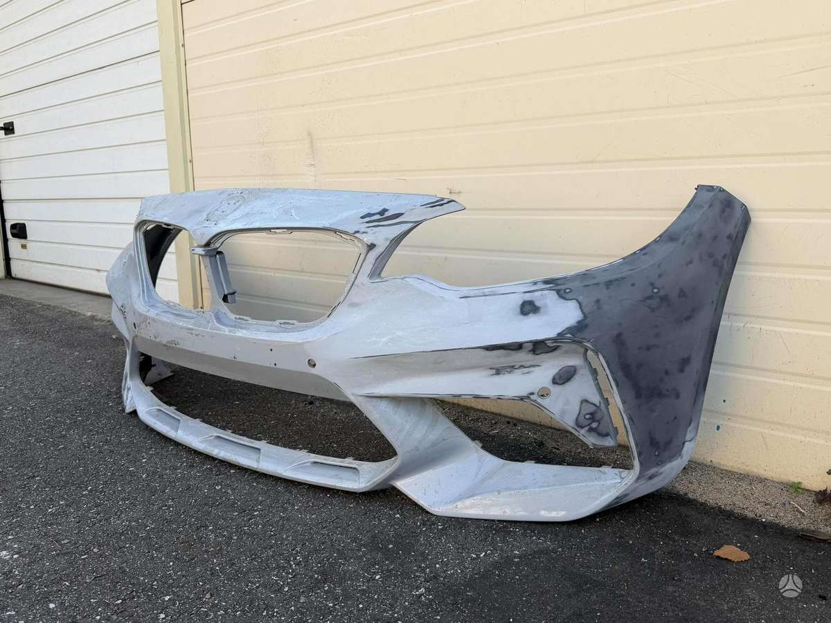 BMW M2 bumper reinforcement, bumpers
