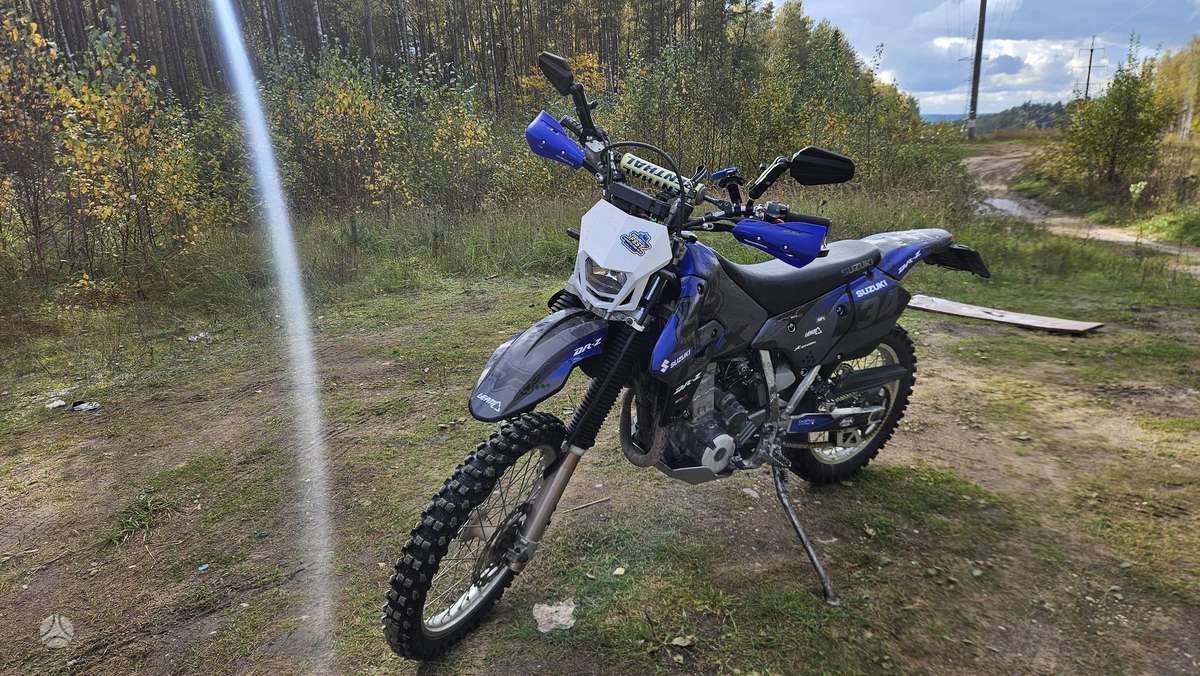 Suzuki DR-Z 398cc, enduro / adventure