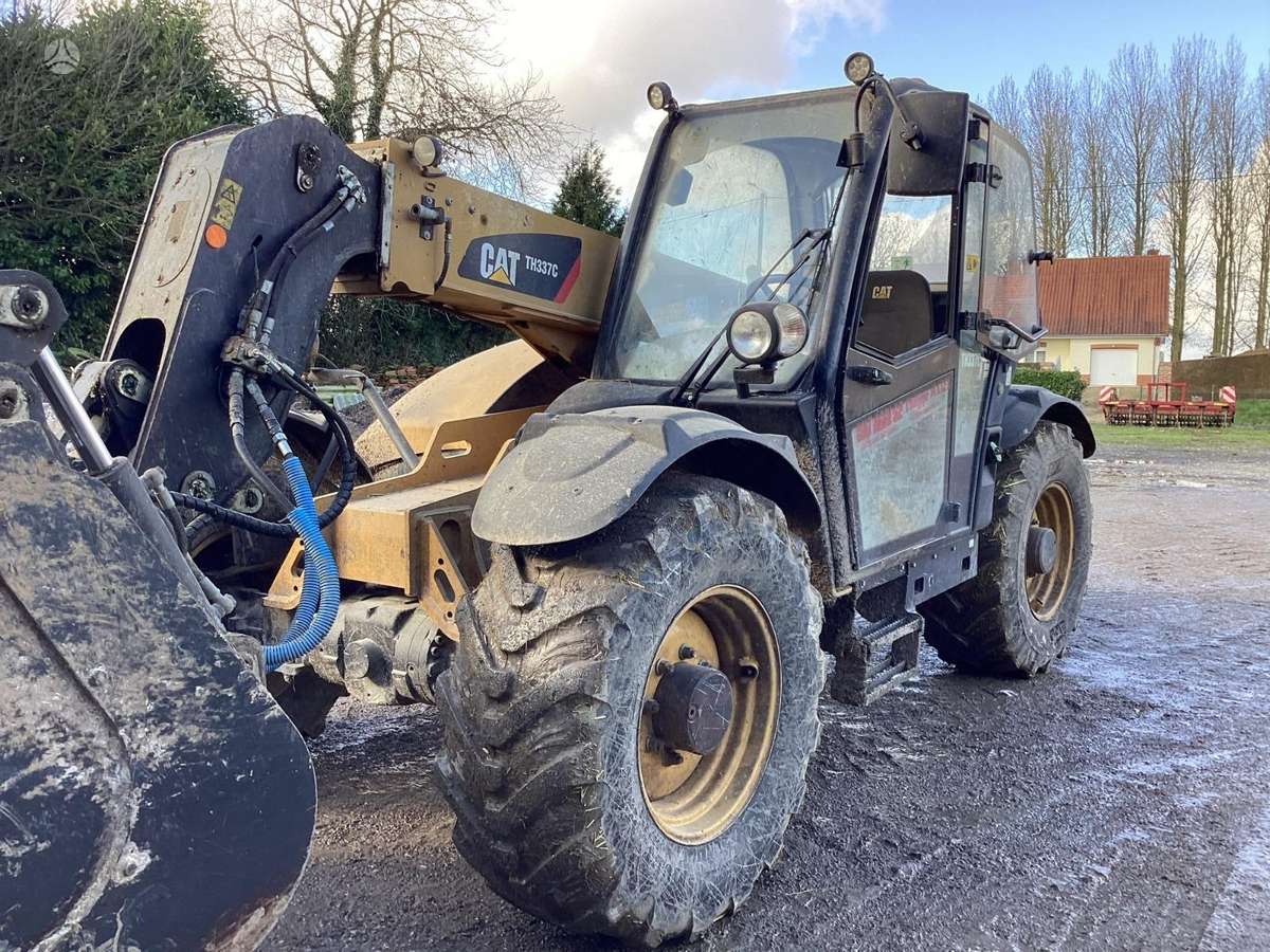 Caterpillar TH 337, самоходные погрузчики