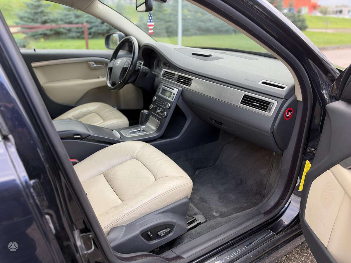 Volvo V70, 2.4 l., Универсал