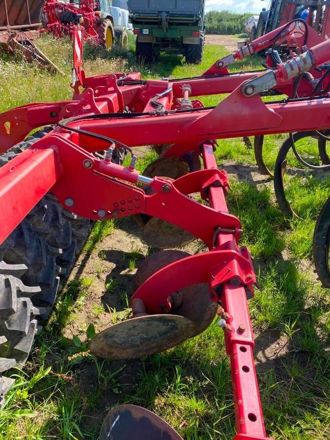 Horsch Tiger 4MT, kultivatoriai,akėčios