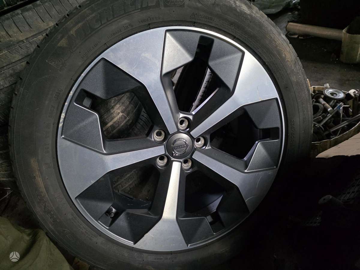 Volvo XC40, 32327146