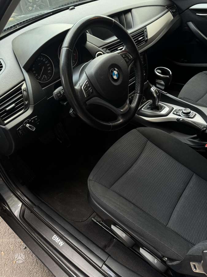 BMW X1, 2.0 l., universalas