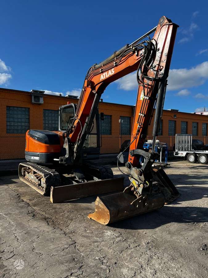Atlas AC90UF, ekskavatori