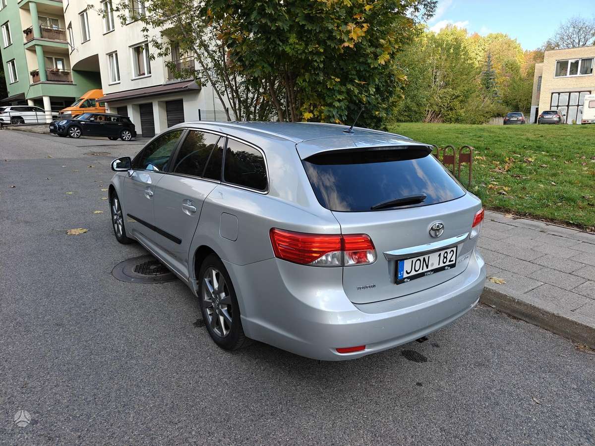 Toyota Avensis, 2.2 l., wagon