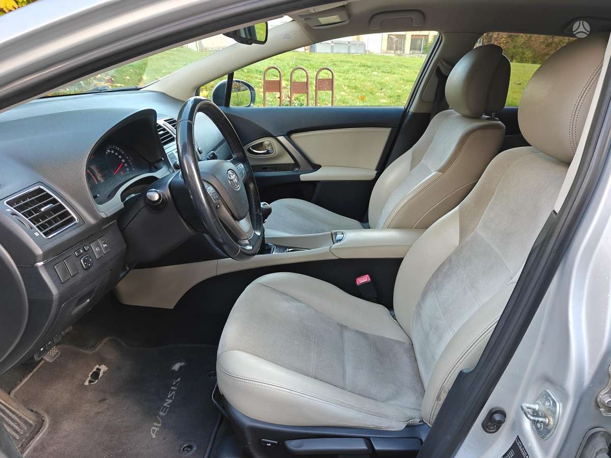 Toyota Avensis, 2.2 l., Универсал