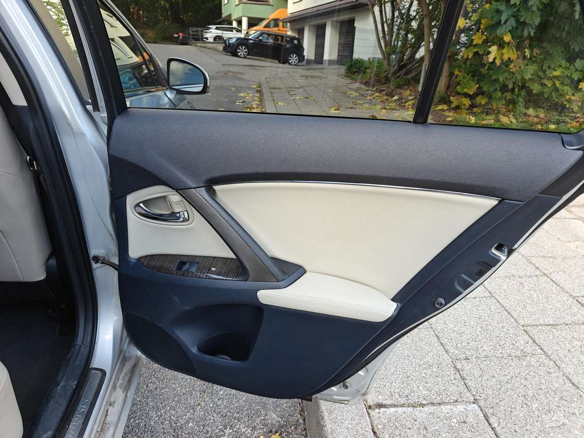 Toyota Avensis, 2.2 l., Универсал