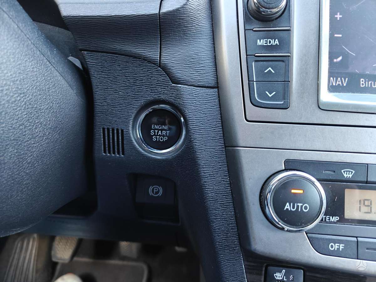 Toyota Avensis, 2.2 l., Универсал