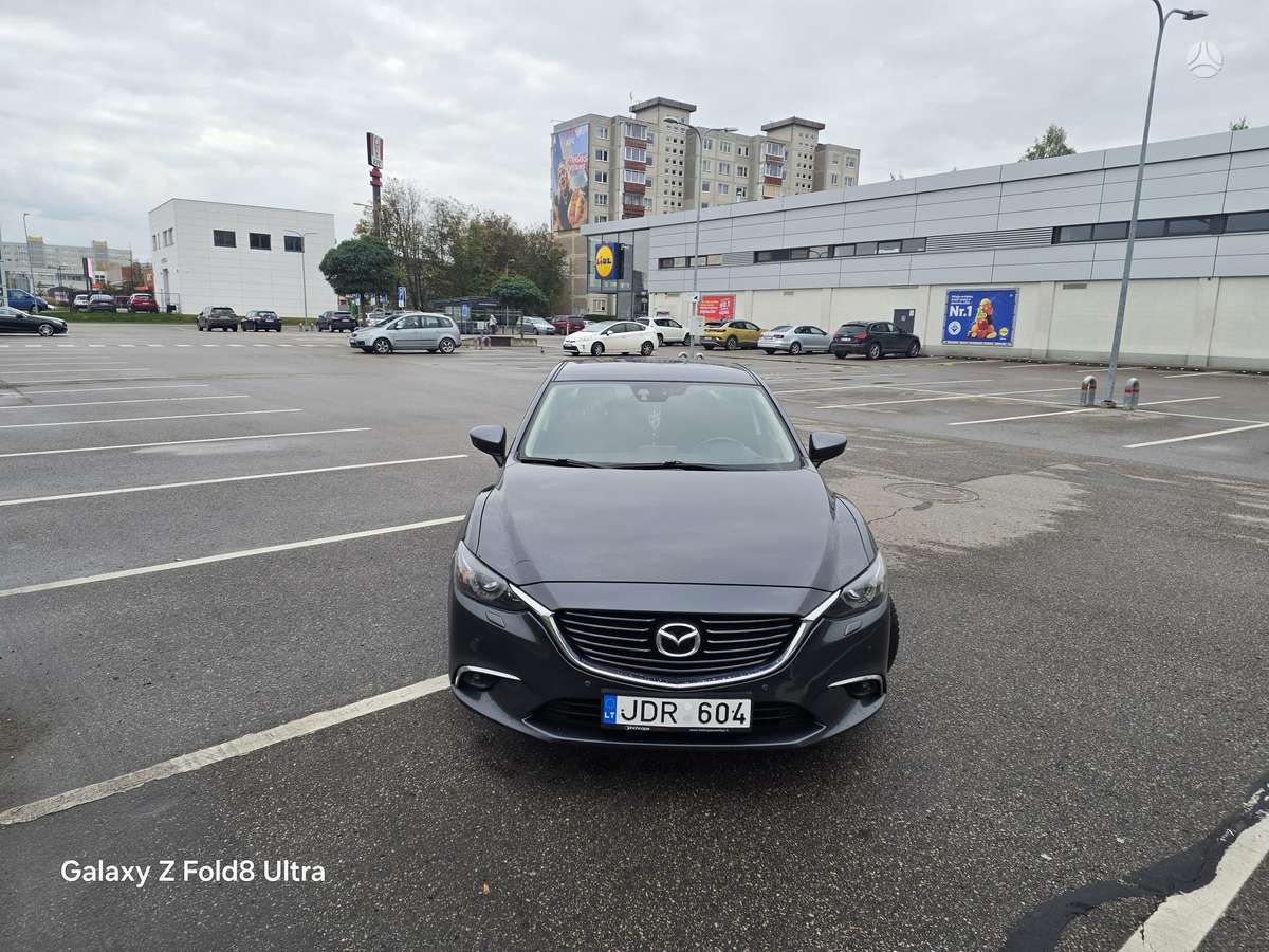 Mazda 6, 2.2 l., Седан