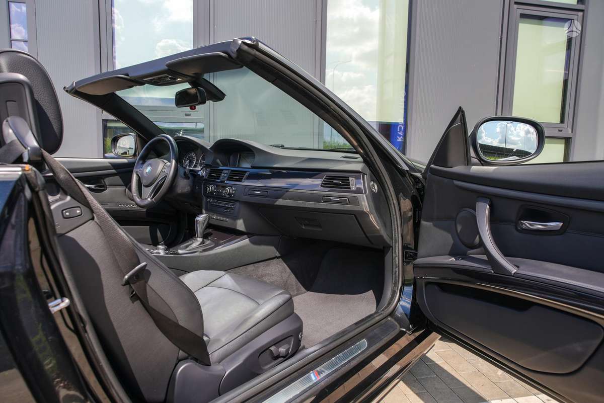 BMW 320, 2.0 l., Кабриолет