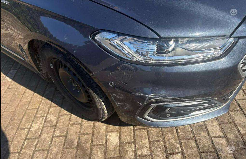 Ford Mondeo dalimis