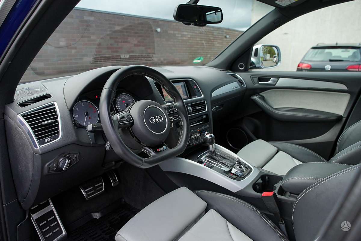 Audi SQ5, 3.0 l., off-road / crossover