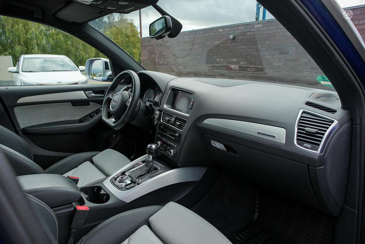 Audi SQ5, 3.0 l., Внедорожник / Кроссовер