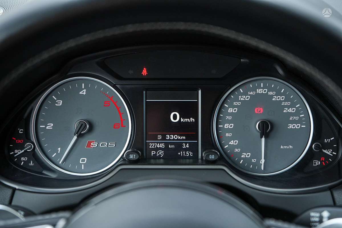 Audi SQ5, 3.0 l., off-road / crossover