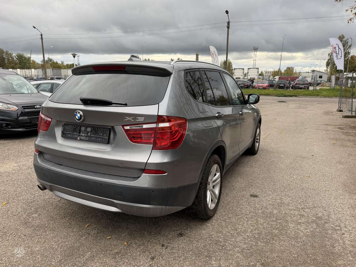 BMW X3, 2.0 l., off-road / crossover