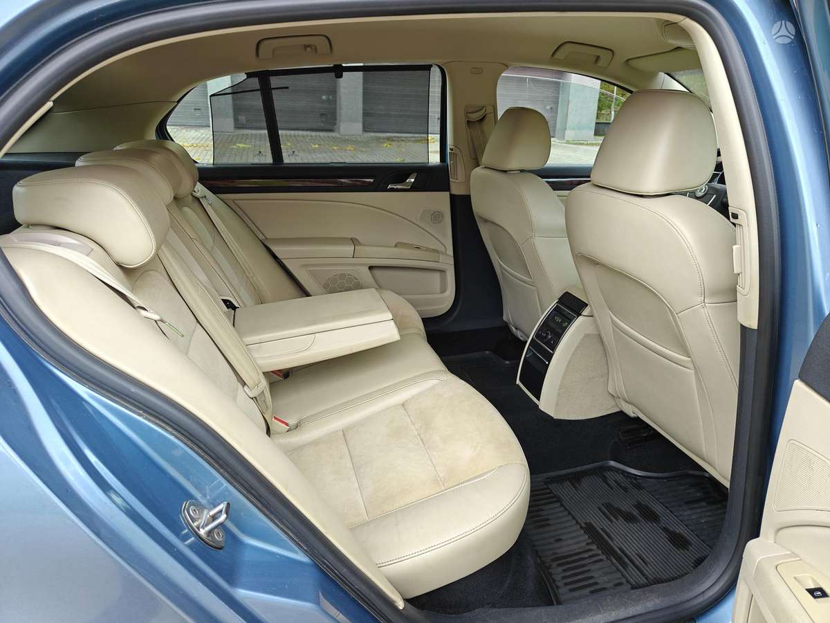 Skoda Superb, 2.0 l., Седан