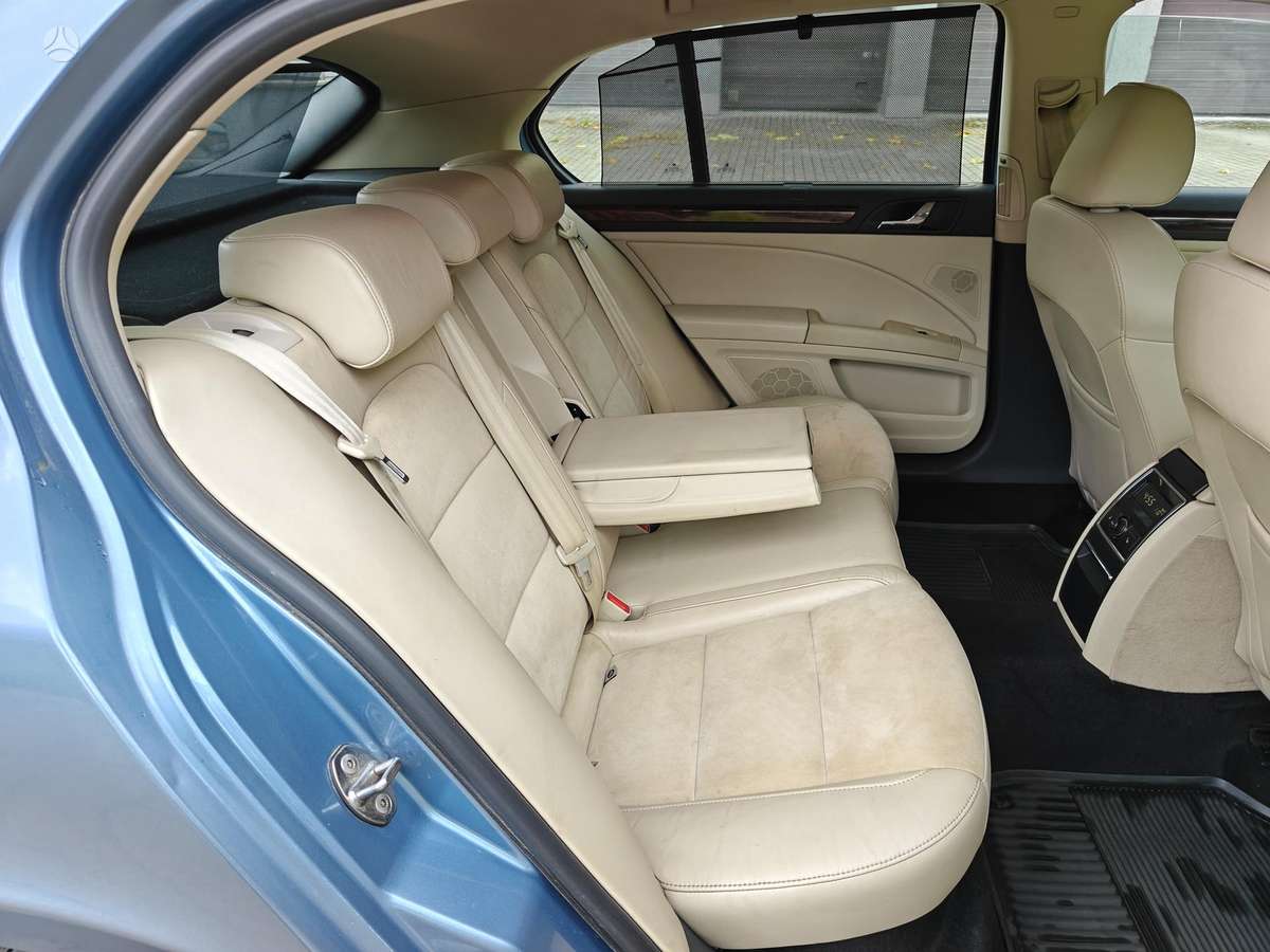 Skoda Superb, 2.0 l., Седан