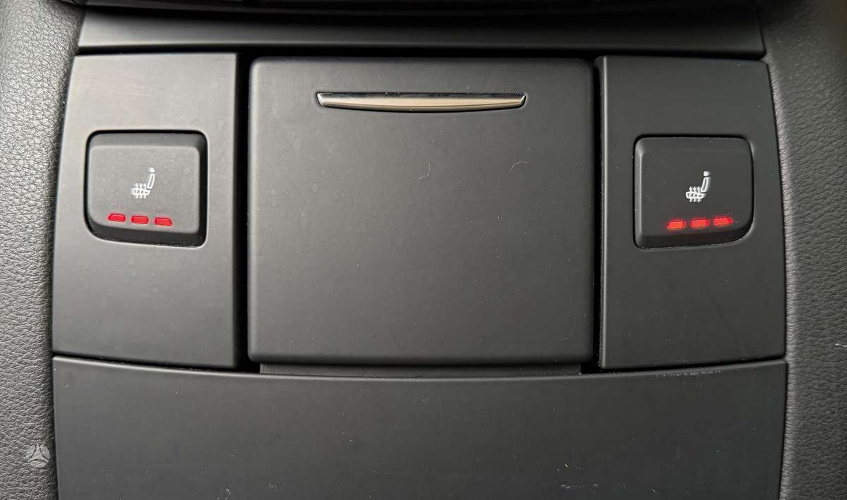 Audi A8, 3.0 l., Седан