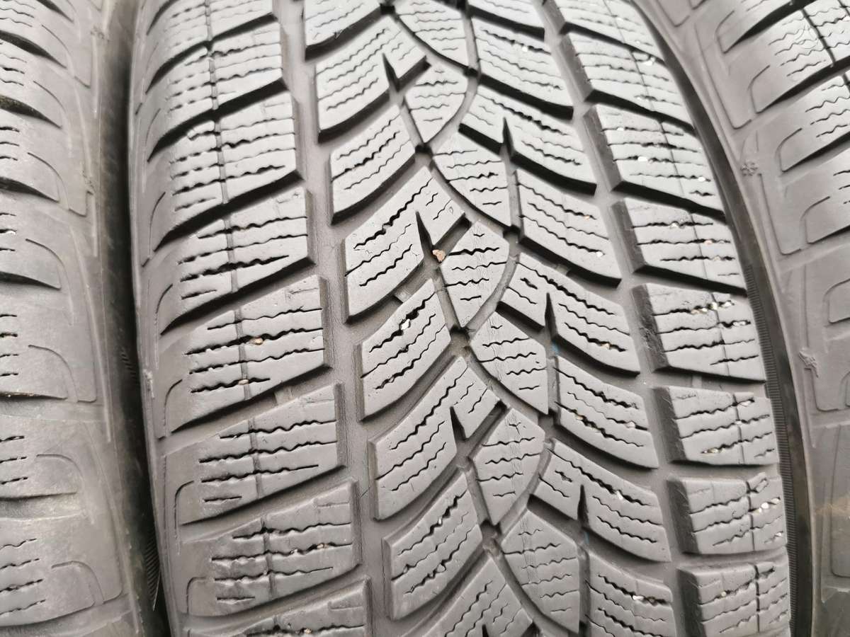 Goodyear ULTRAGRIP, winter 215/65 R17