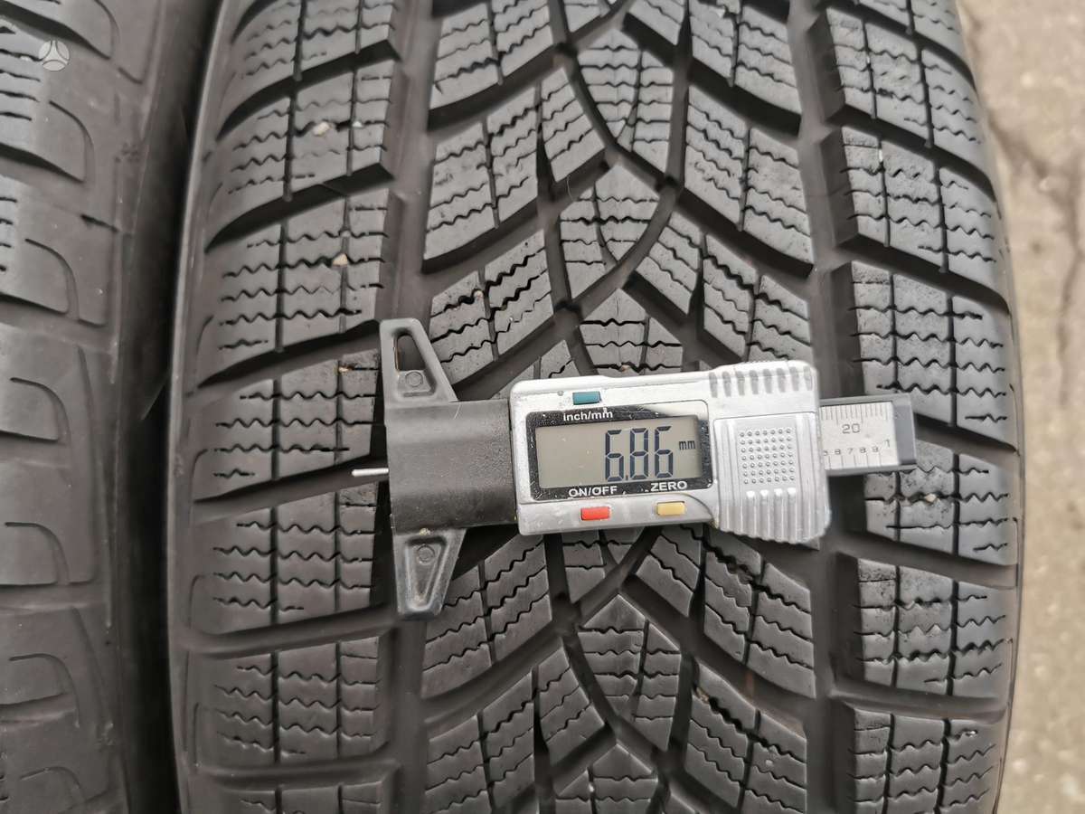 Goodyear ULTRAGRIP, winter 215/65 R17