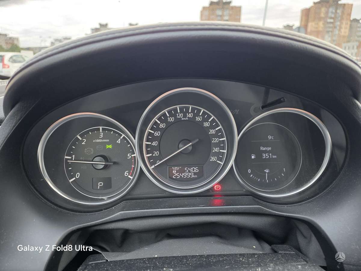 Mazda 6, 2.2 l., Седан