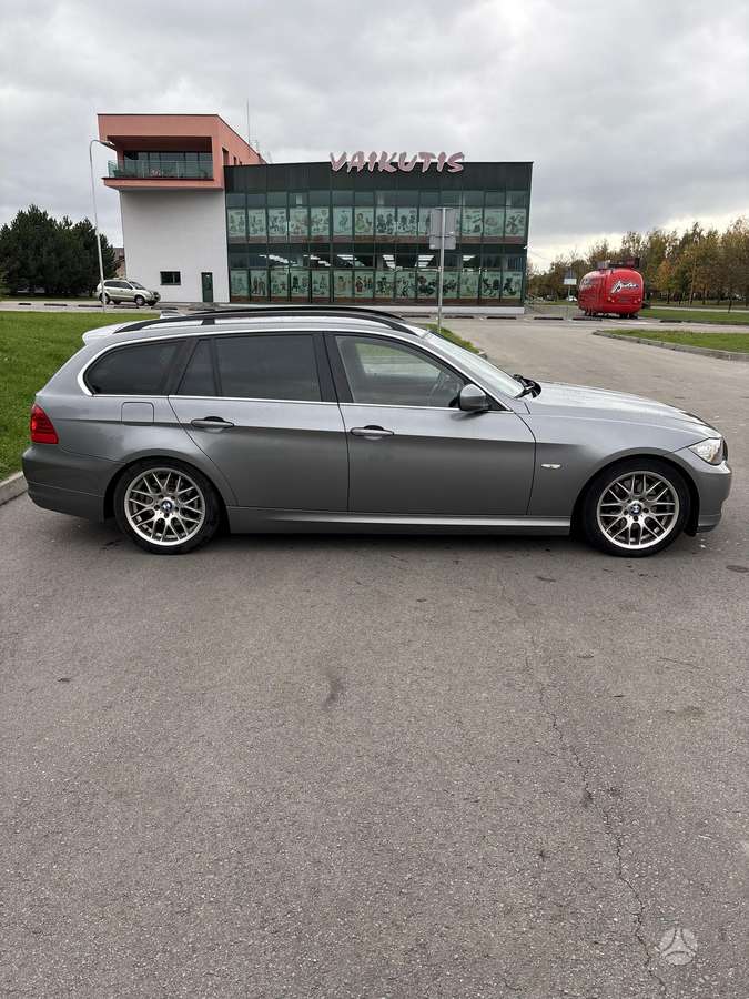 BMW 320, 2.0 l., Универсал