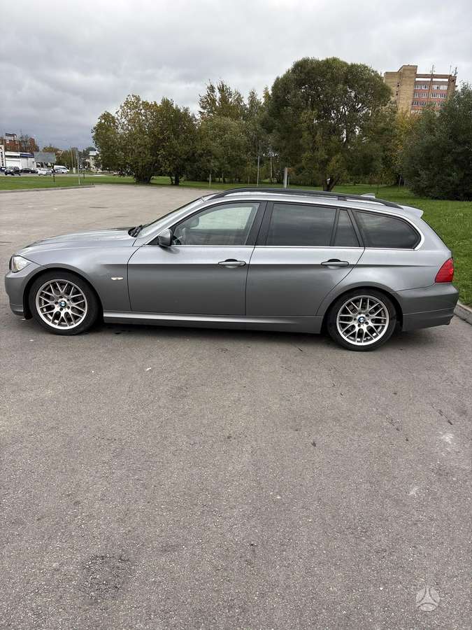 BMW 320, 2.0 l., universalas