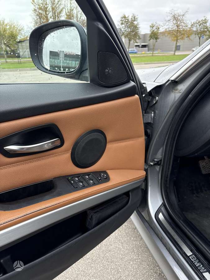 BMW 320, 2.0 l., universalas