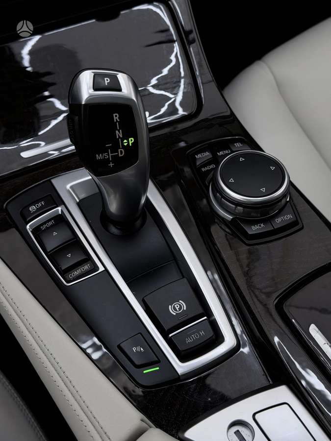 BMW 535, 3.0 l., Седан