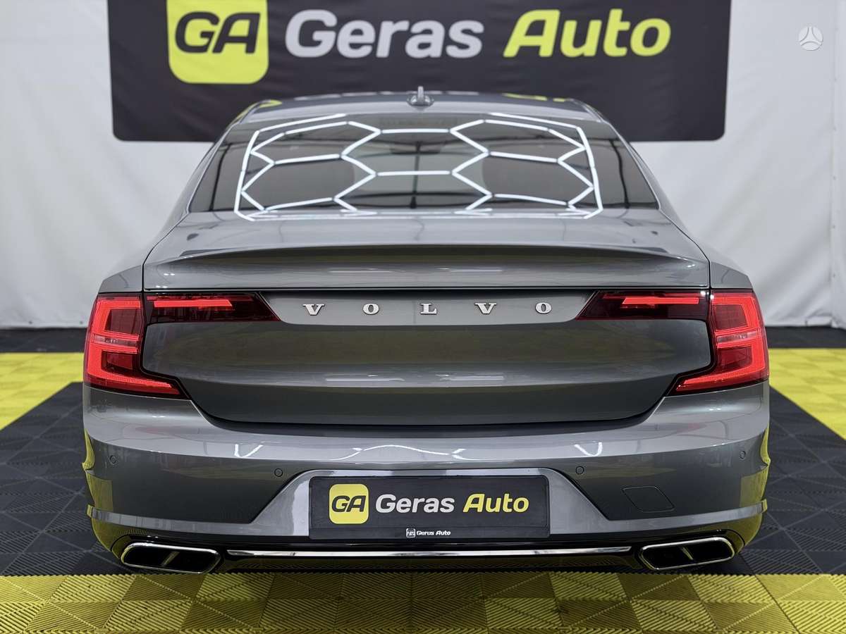 Volvo S90, 2.0 l., Седан
