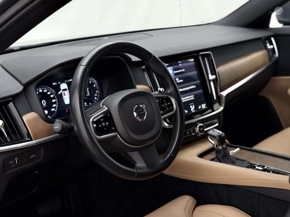 Volvo S90, 2.0 l., Седан