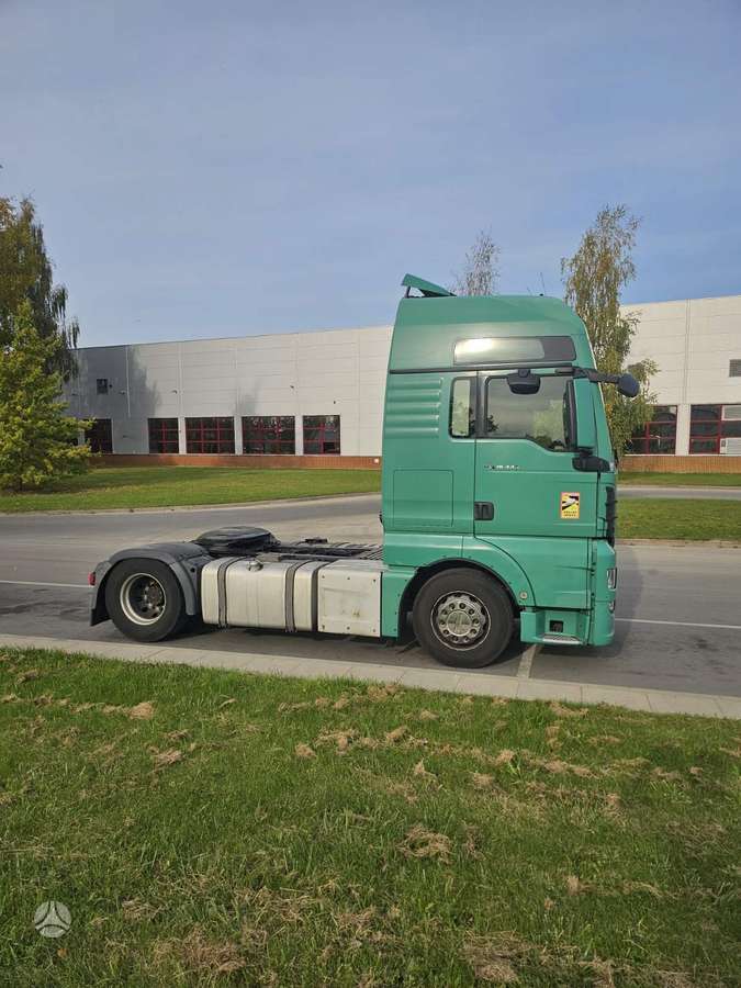 MAN TGX, double sleeper