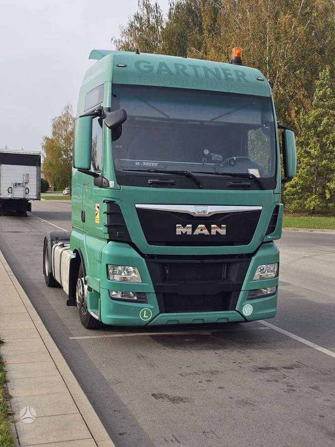 MAN TGX, double sleeper