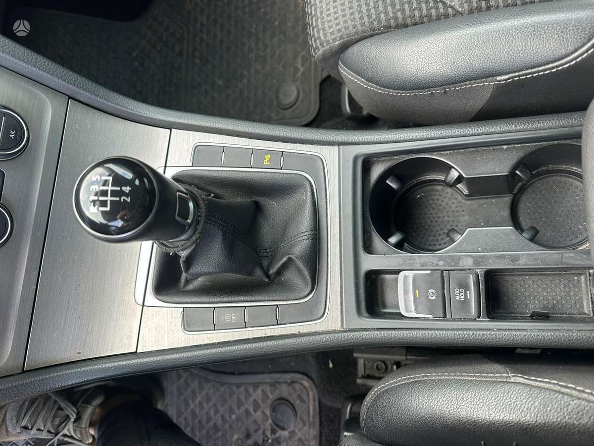 Volkswagen Golf, 1.6 l., Универсал