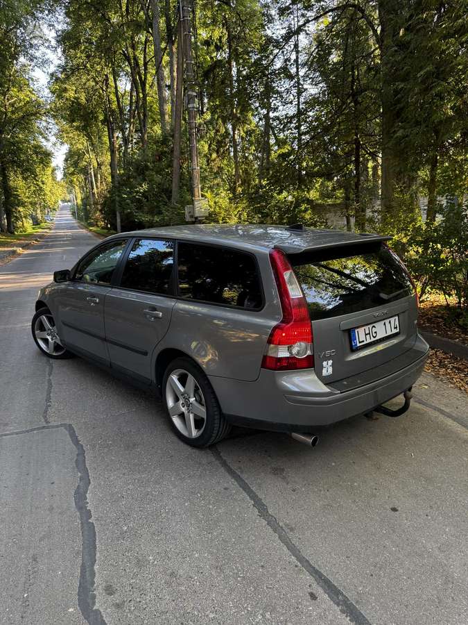 Volvo V50, 2.5 l., wagon
