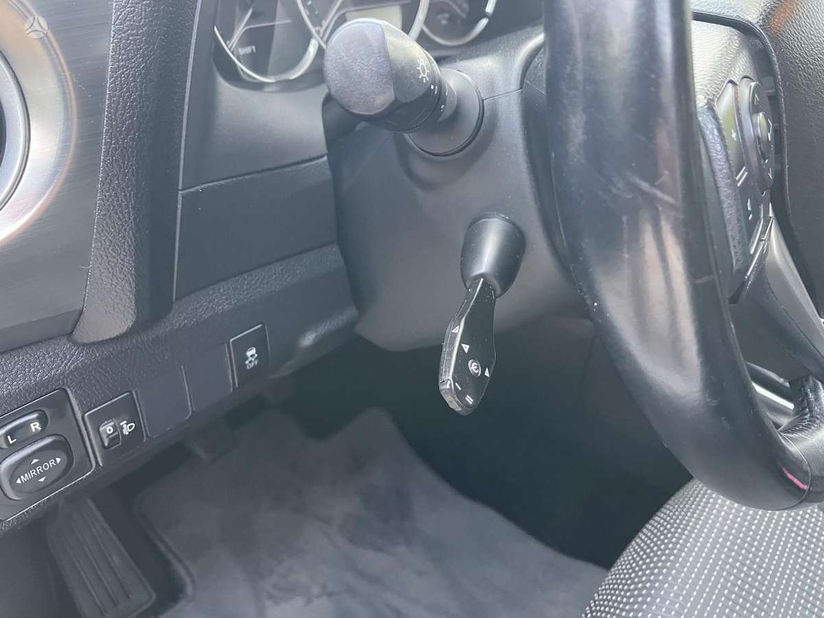 Toyota Auris, 1.4 l., Универсал