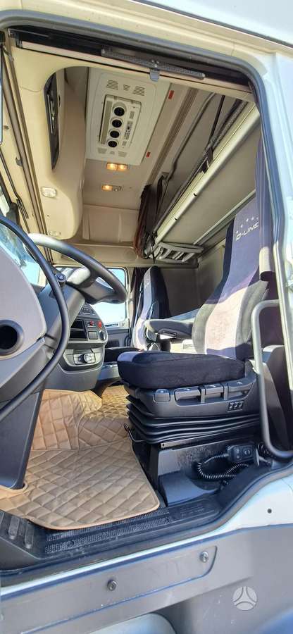 DAF XF 450, 2 miegamosios vietos