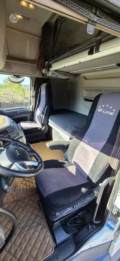 DAF XF 450, 2 miegamosios vietos