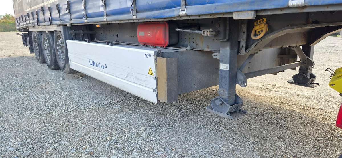 Krone SD, curtain / tarpaulin