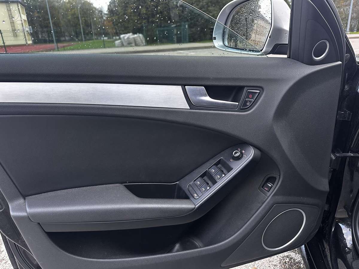 Audi A4, 3.0 l., universalas