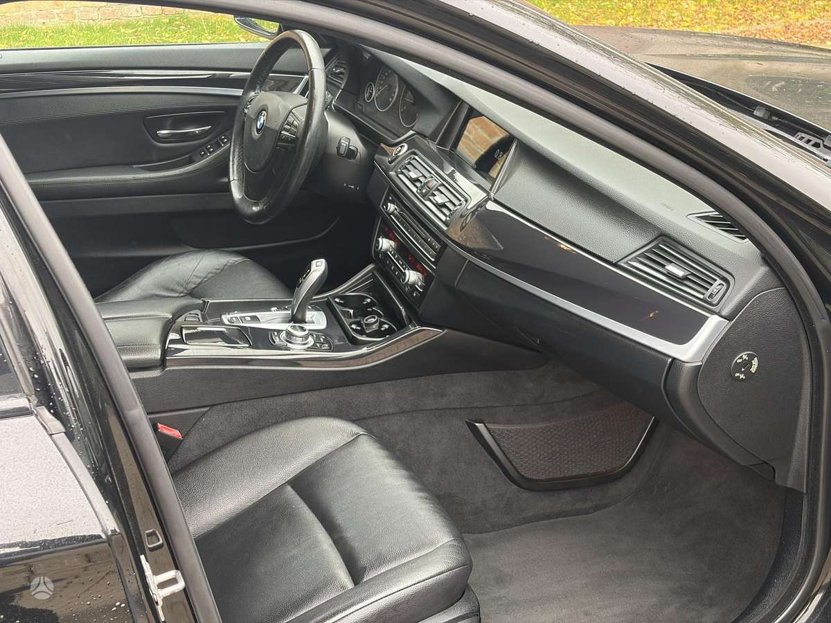BMW 520, 2.0 l., sedanas