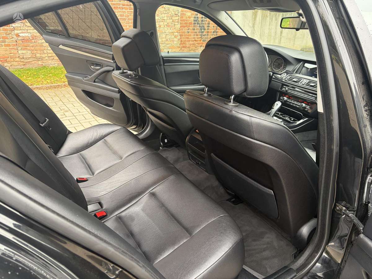 BMW 520, 2.0 l., Седан